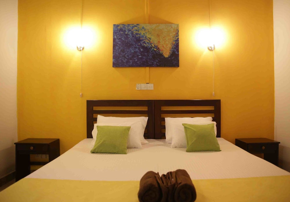 Deluxe Double Room, 1 Queen Bed, Non Smoking, Hill View