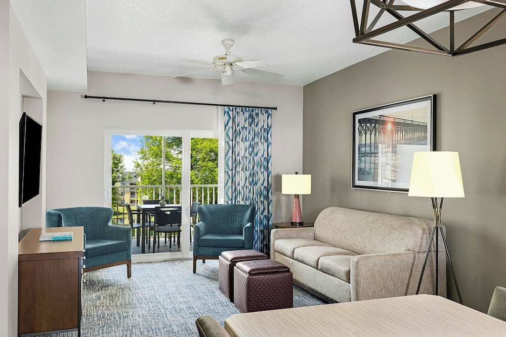 Villa, 2 Bedrooms, Balcony (Full Kitchen) - Photo 1