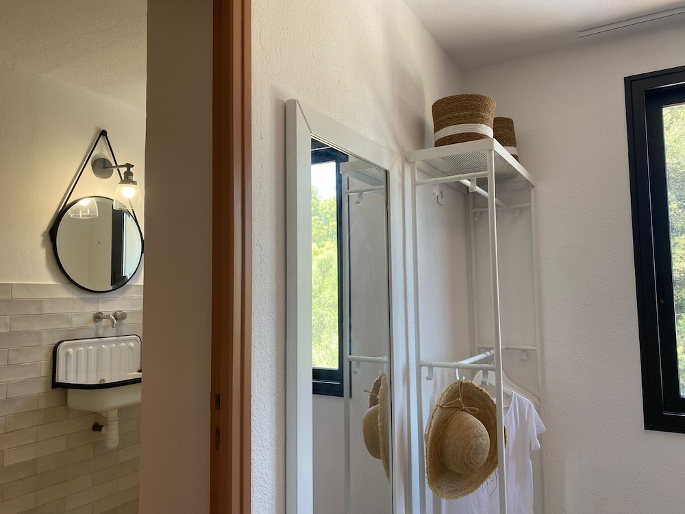 Chambre privee 2 lits avec salle photo 3