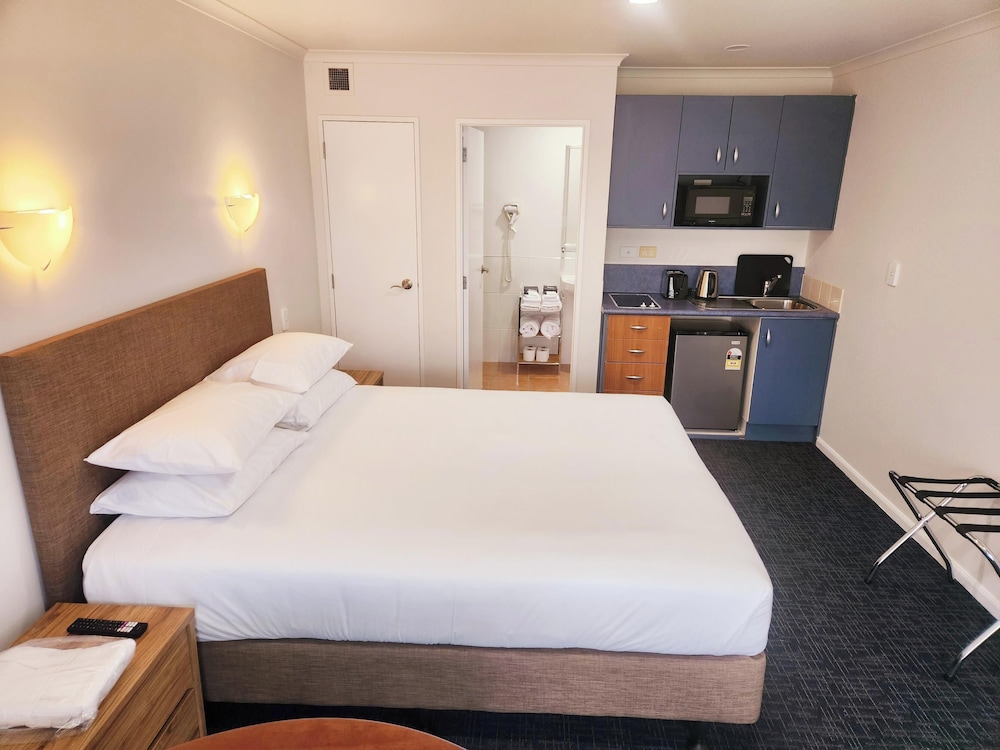 Deluxe Studio Suite - Photo 3