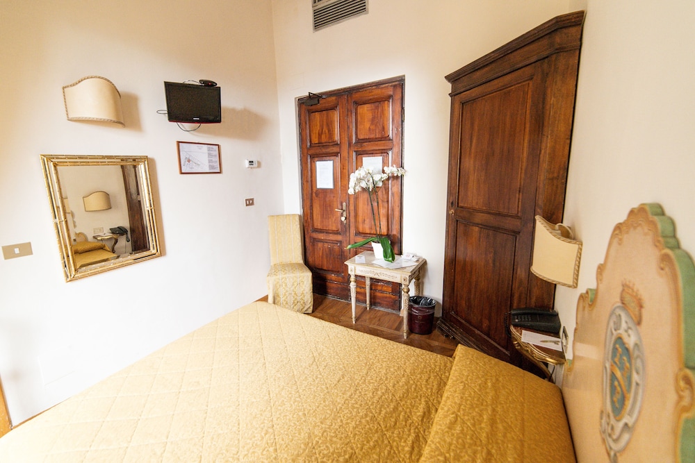 Classic Single Room