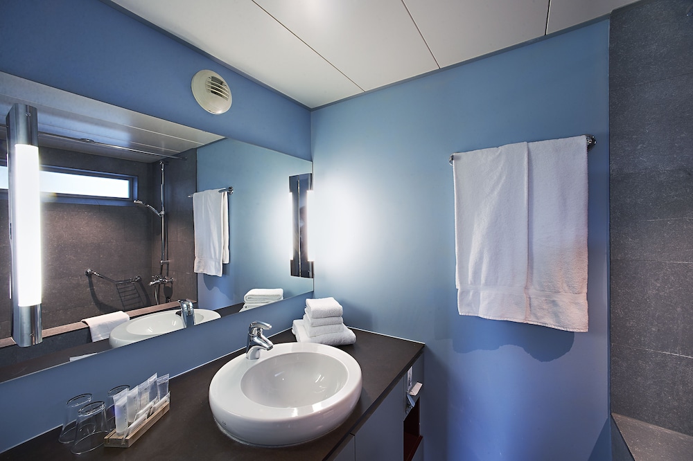 Panoramic Single Room thumbnail 6