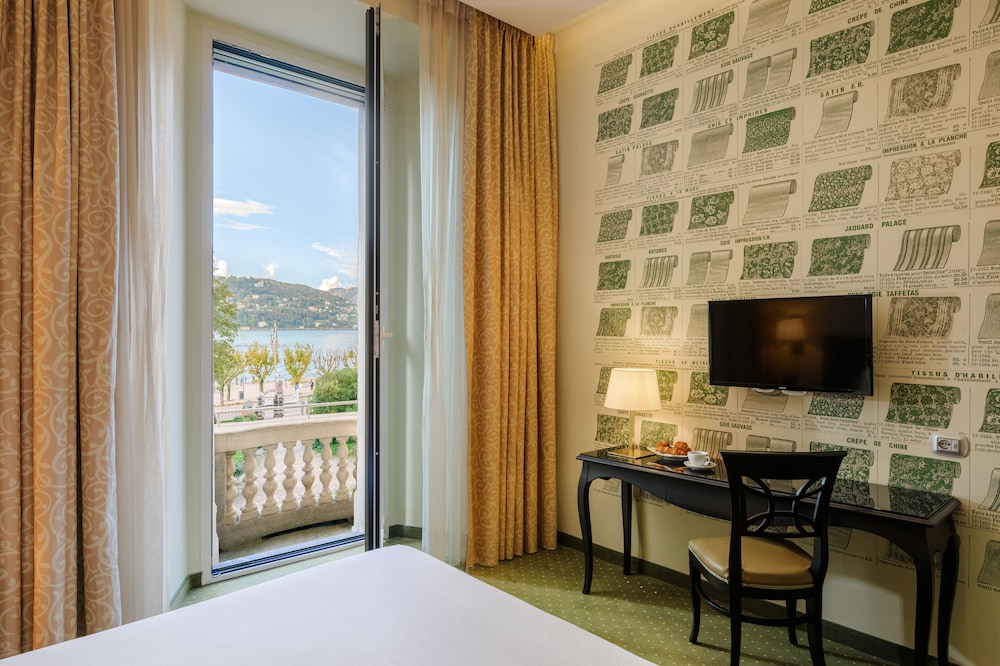 Double or Twin Room, Lake View - Photo 2