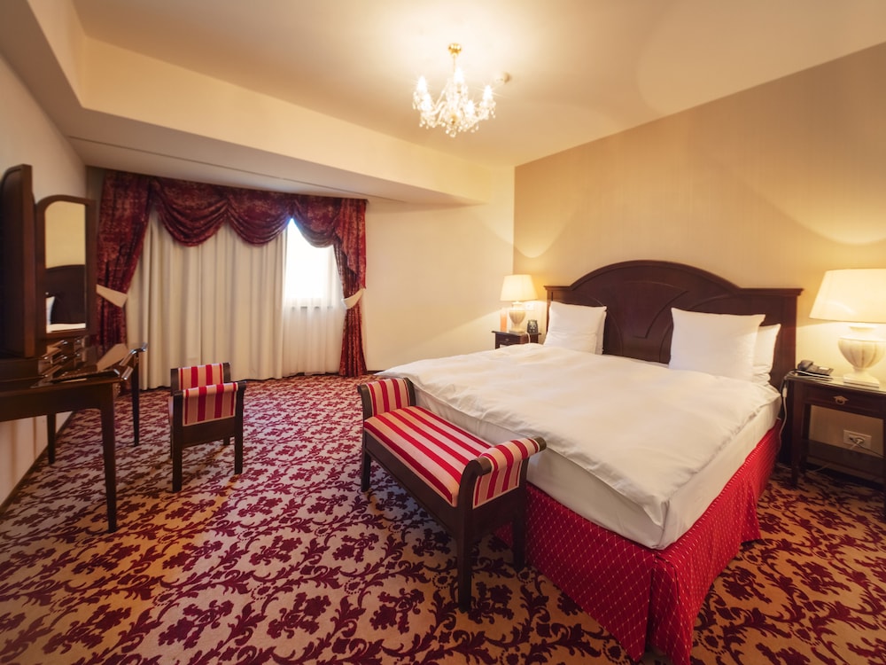 Junior Suite, 1 King Bed photo 3