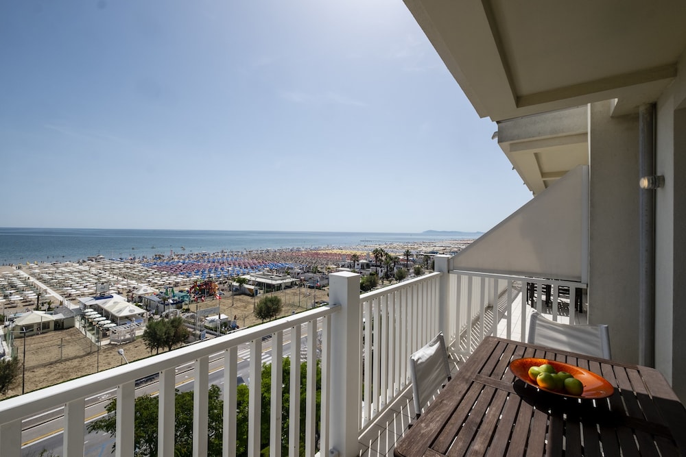 Suite, Balcony, Sea View - Photo 7