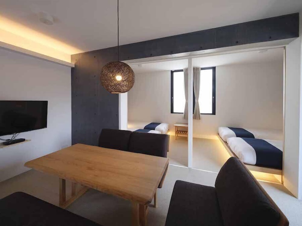 3 Bedrooms, Non Smoking