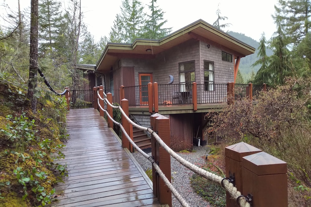 Cabin, Accessible, Private Bathroom (The Perch) photo 1