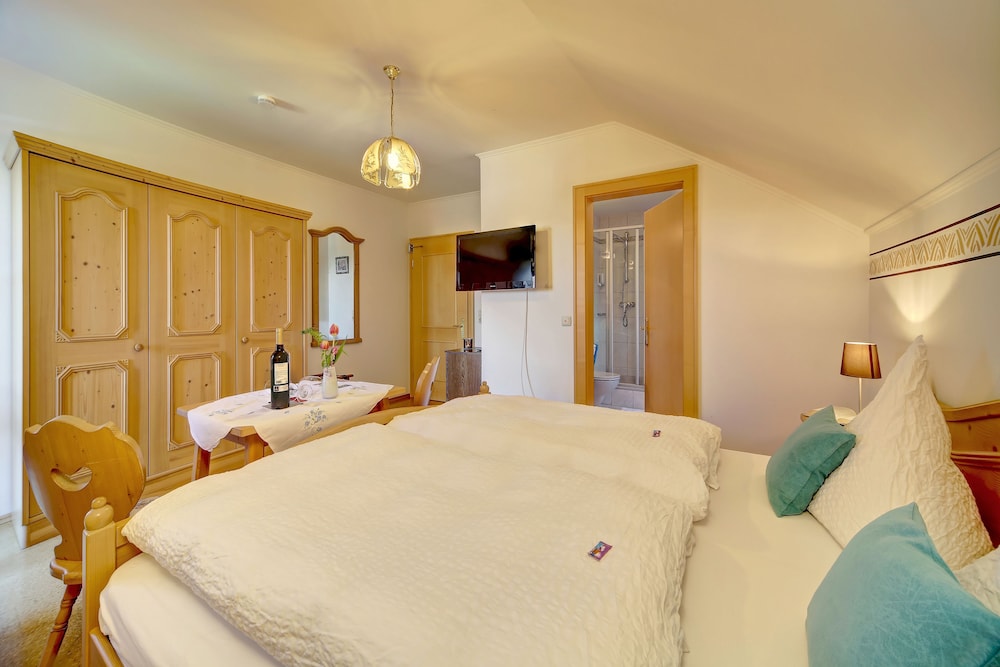 Standard Room, Mountain View photo 3