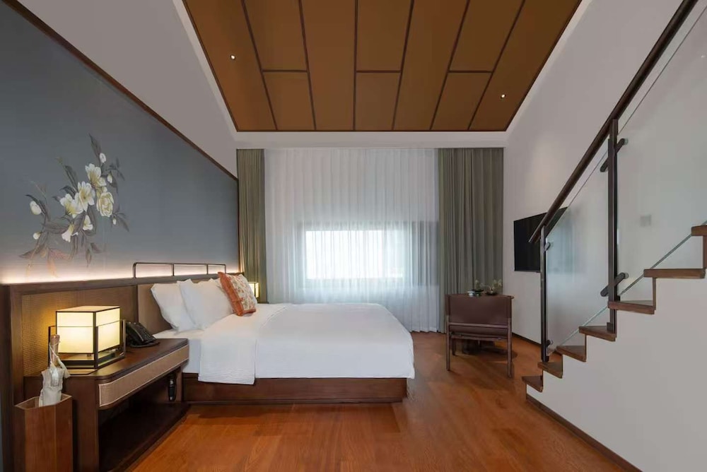 Family Room, Non Smoking, Housekeeping