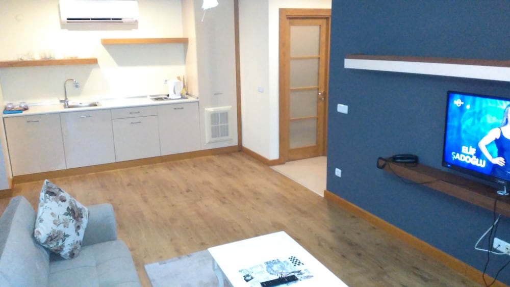 Deluxe Apartment photo 3