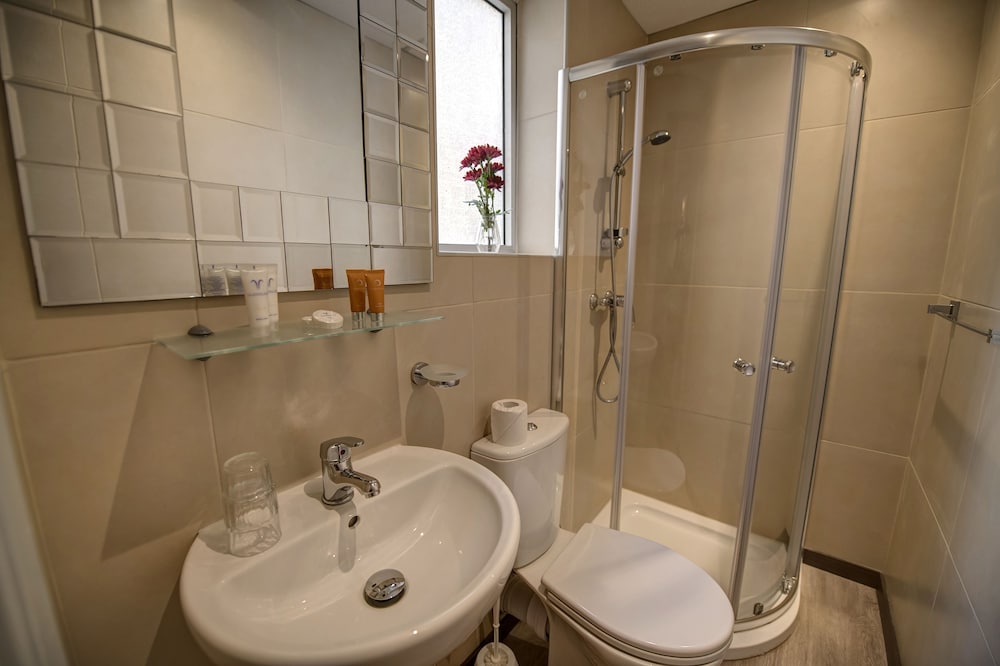 Standard Double Room Single Use - Photo 6