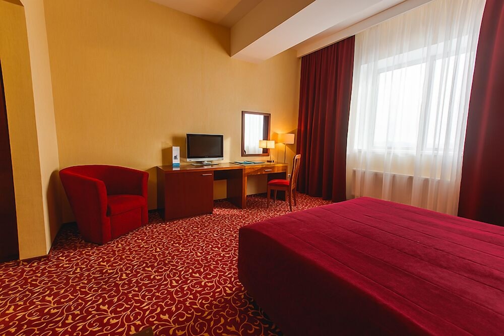 Junior Suite, 1 King Bed with Sofa bed photo 2