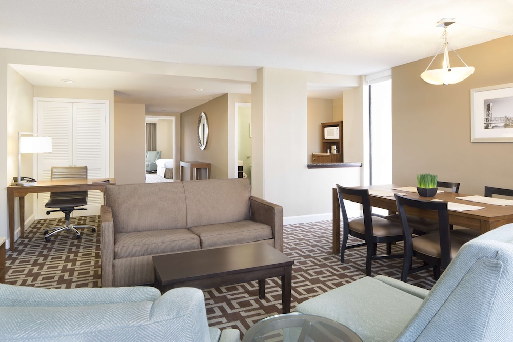 Suite, 1 King Bed, Jetted Tub photo 2