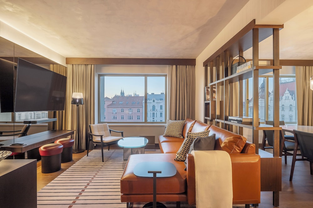 Signature Suite, 1 King Bed