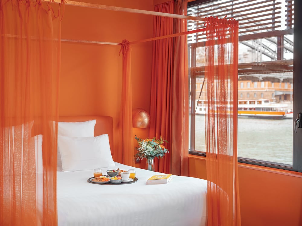 Suite designer sunset Seine view photo 2