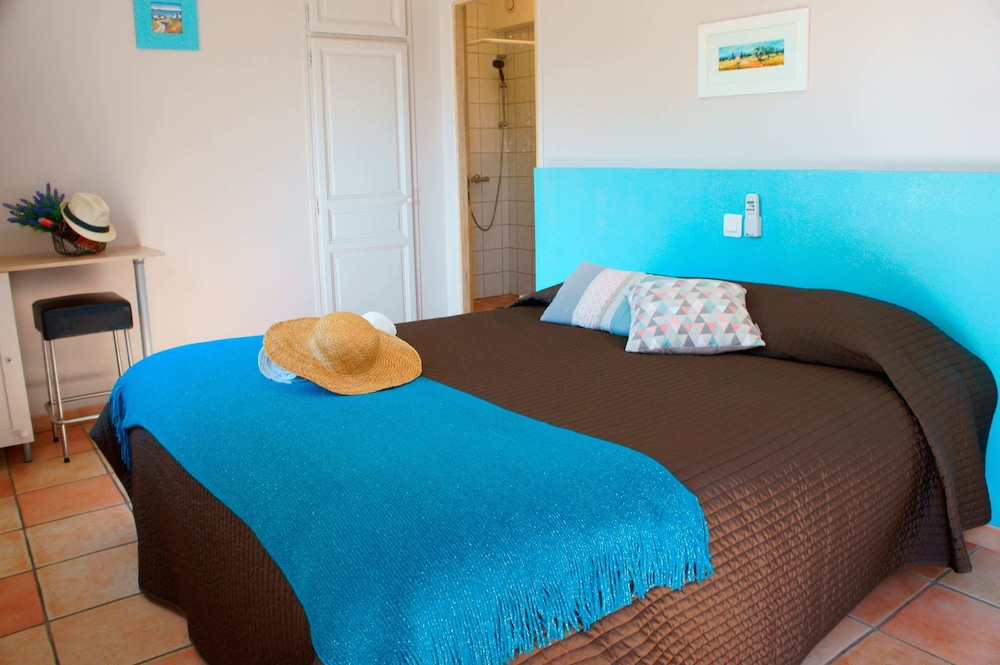 Family Apartment, 1 Bedroom, Kitchenette photo 3