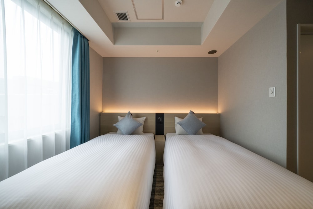 Standard Twin Room, Non Smoking photo 3