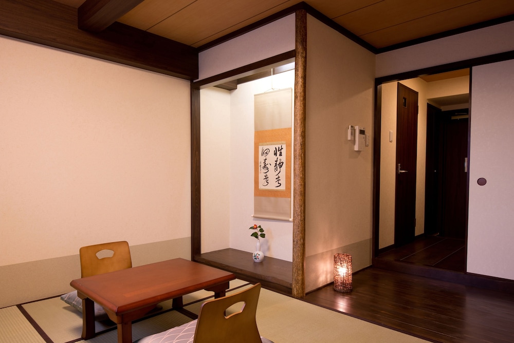 Japanese-Style Superior Twin Room, Non Smoking photo 2