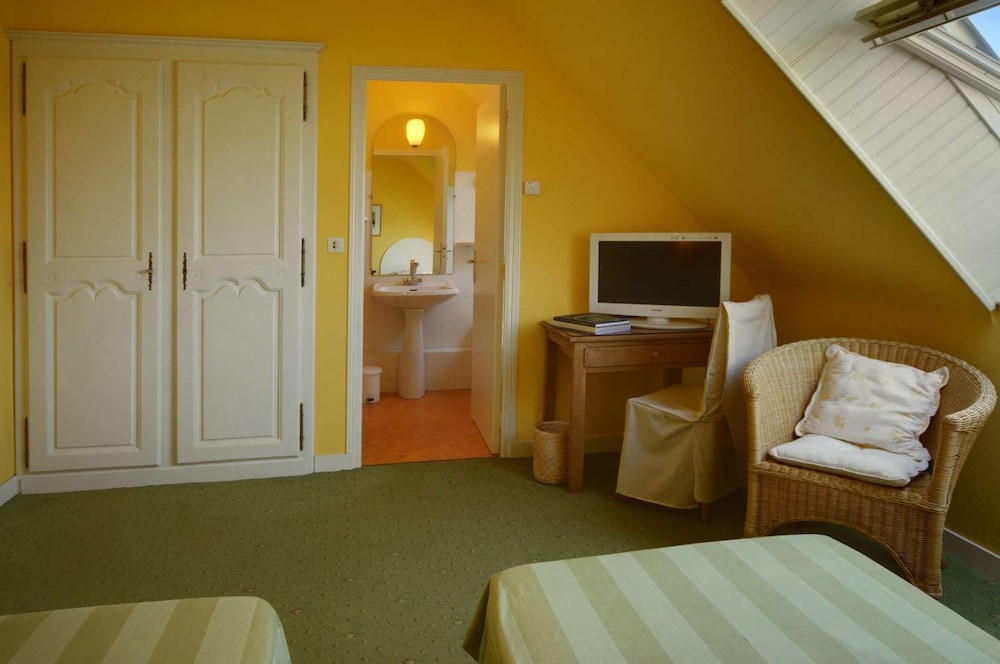 Family House photo 1