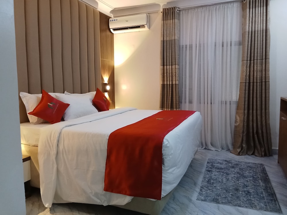 Deluxe Room - Photo 5