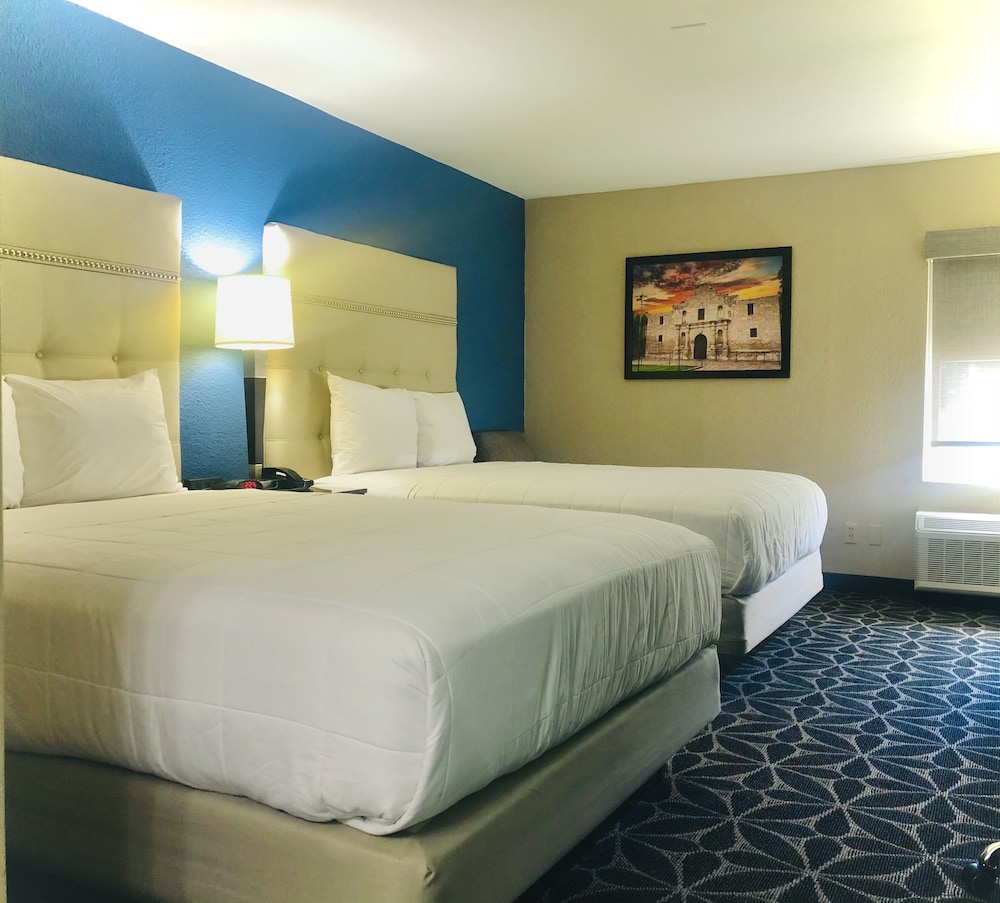 Room, 2 Queen Beds, Non Smoking - Photo 2