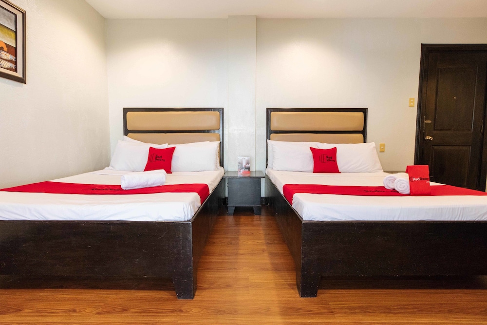 Deluxe Twin Room (Adults Only)