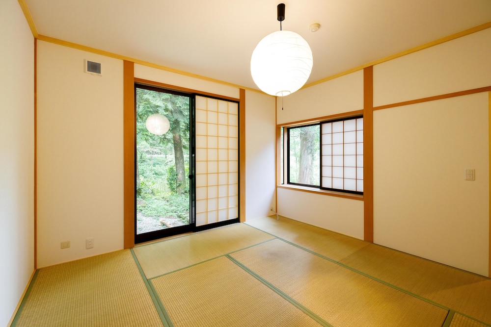 Traditional Triple Room, Non Smoking photo 2