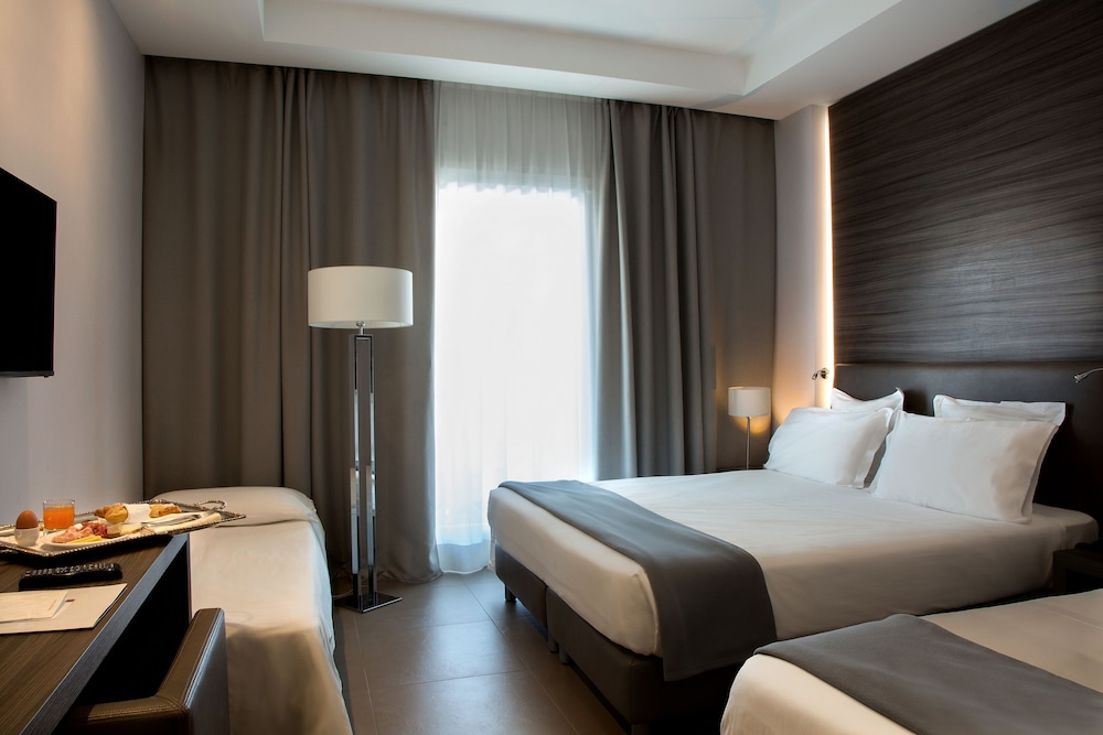 Quadruple Room, Pool View - Photo 1