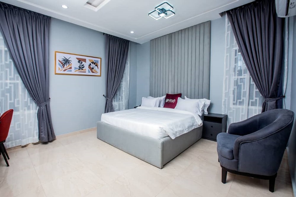 Luxury Suite photo 1