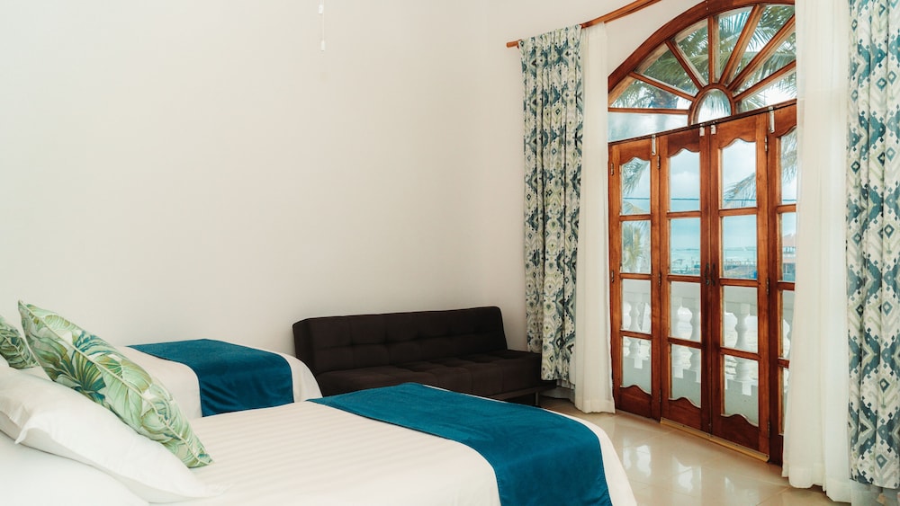 Double or Twin Room, Sea View photo 1