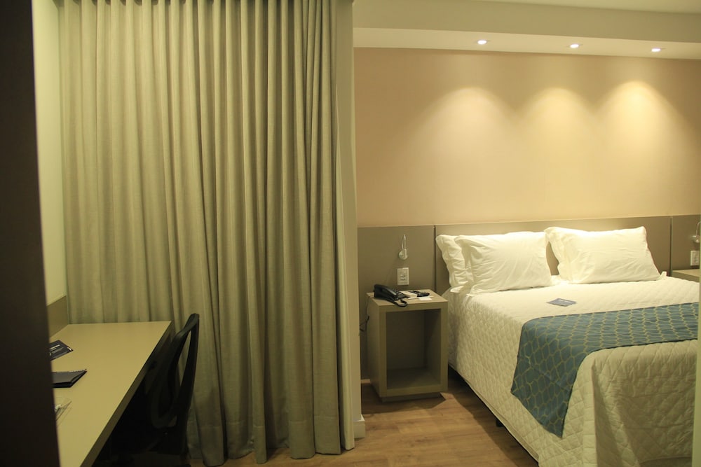 Executive Double Room, 1 Queen Bed, Non Smoking photo 3