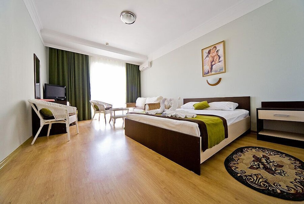 Standard Quadruple Room photo 1