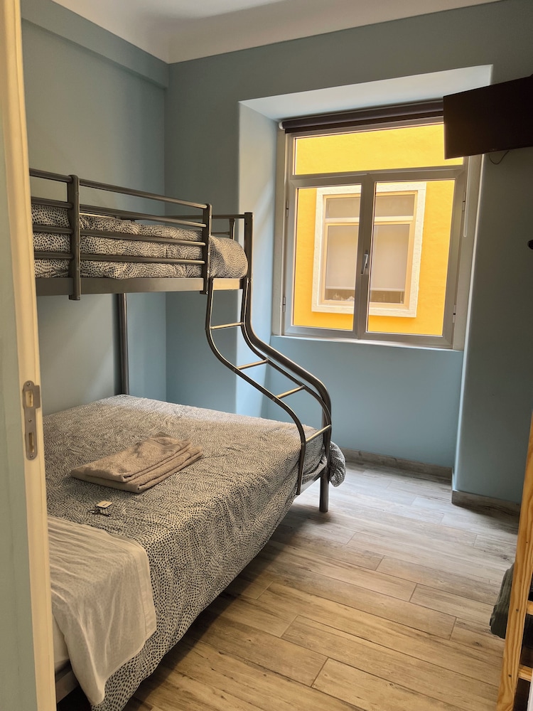 Family Triple Room photo 3