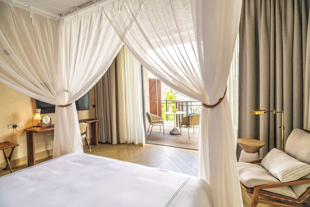 Deluxe Room, 1 King Bed