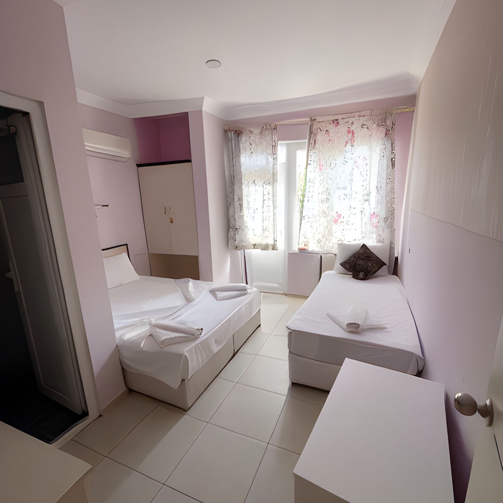 Economy Room photo 1