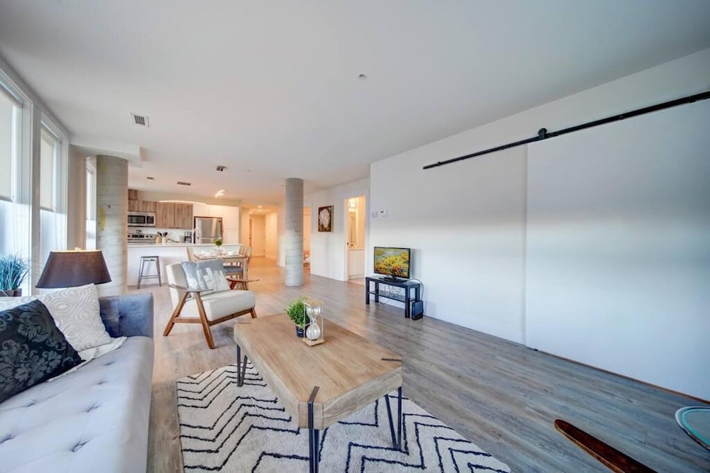 Ocean Bay New Luxury Condo Slps-5 w Prk Coffee AC, Kuva 3