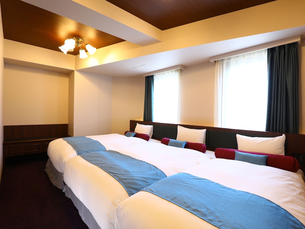 Triple Room, 3 Bedrooms, Non Smoking, Corner photo 1
