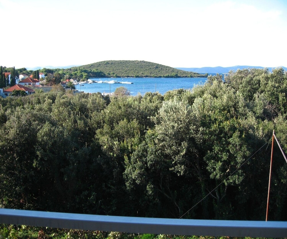 Apartment (Rada - 150 m from the sea - A4(5))