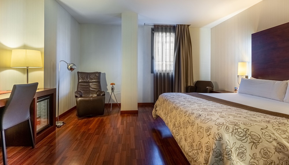 Junior Suite - Photo 1