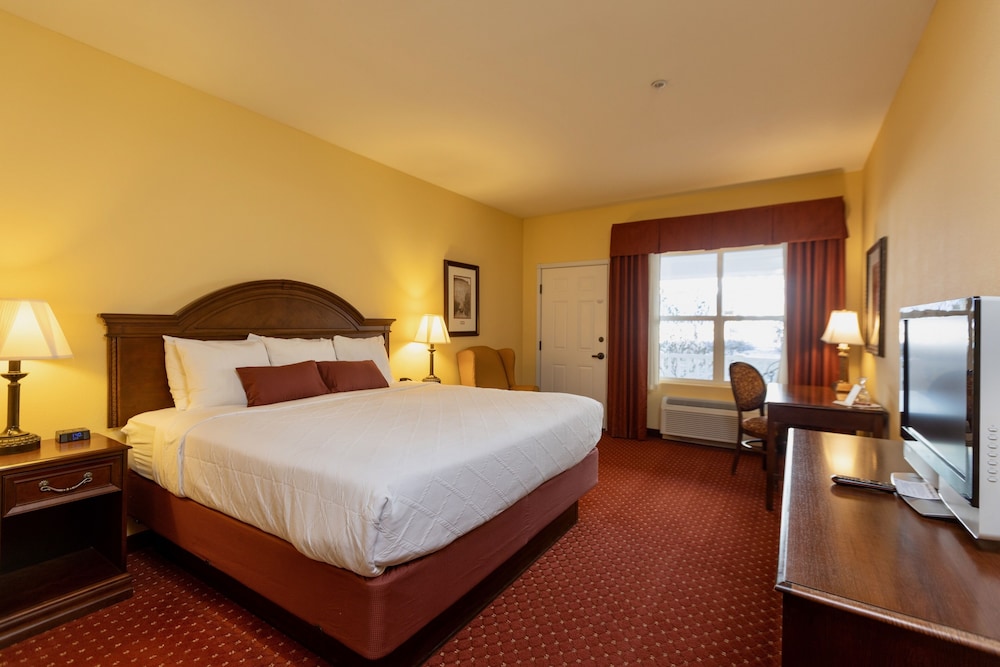 Standard Room, 1 King Bed, Non Smoking (Not pet friendly) - Photo 1