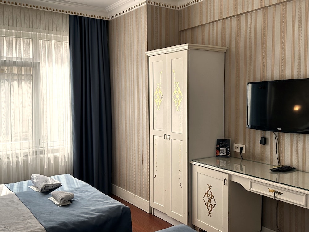Standard Triple Room photo 2