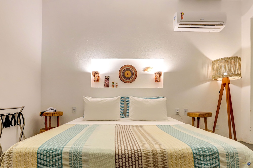Deluxe Room, Multiple Beds, Accessible, Pool View