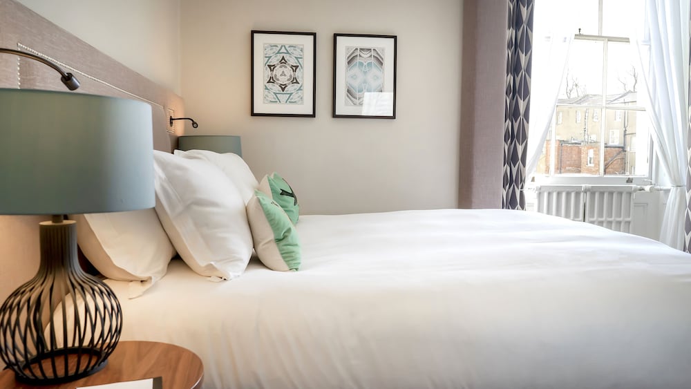 Superior Double Room, 1 Queen Bed, Ensuite - Photo 1