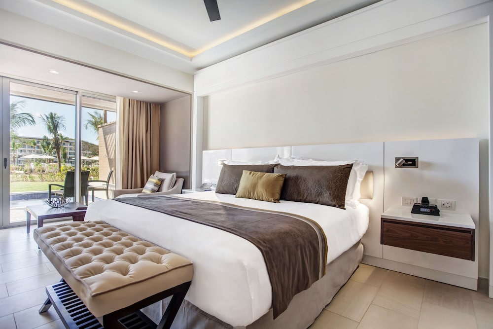 Luxury Junior Suite Ocean View - Photo 14
