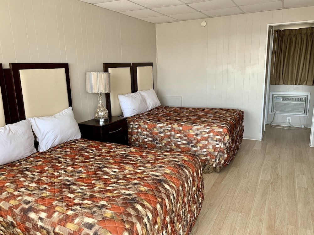 Standard Room, 2 Double Beds photo 1