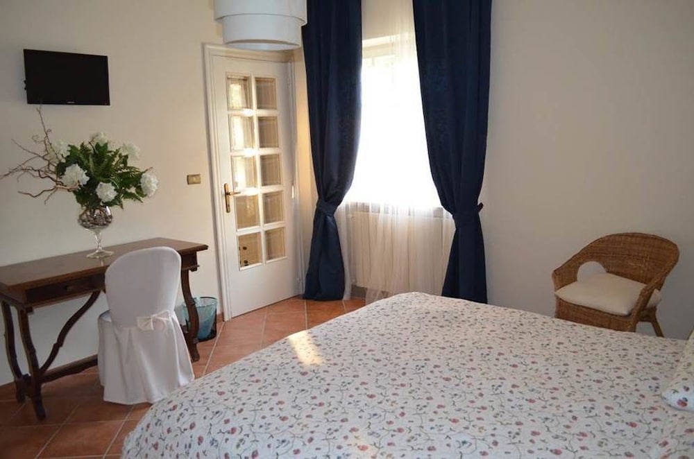 Double Or Twin Room, Accessible, Mountain View photo 1