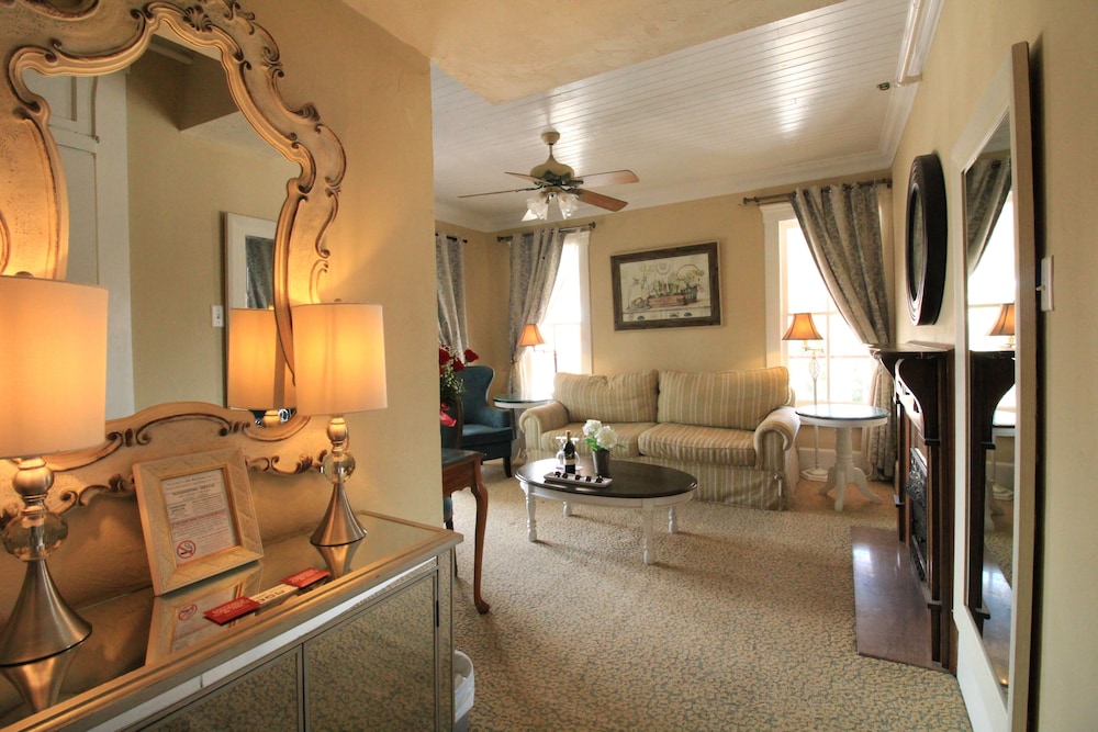 Grand Suite, River View photo 3