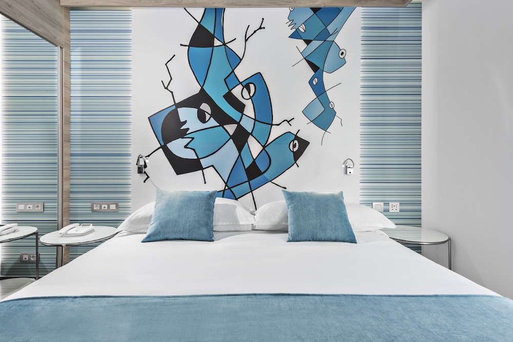 Comfort Suite, Terrace