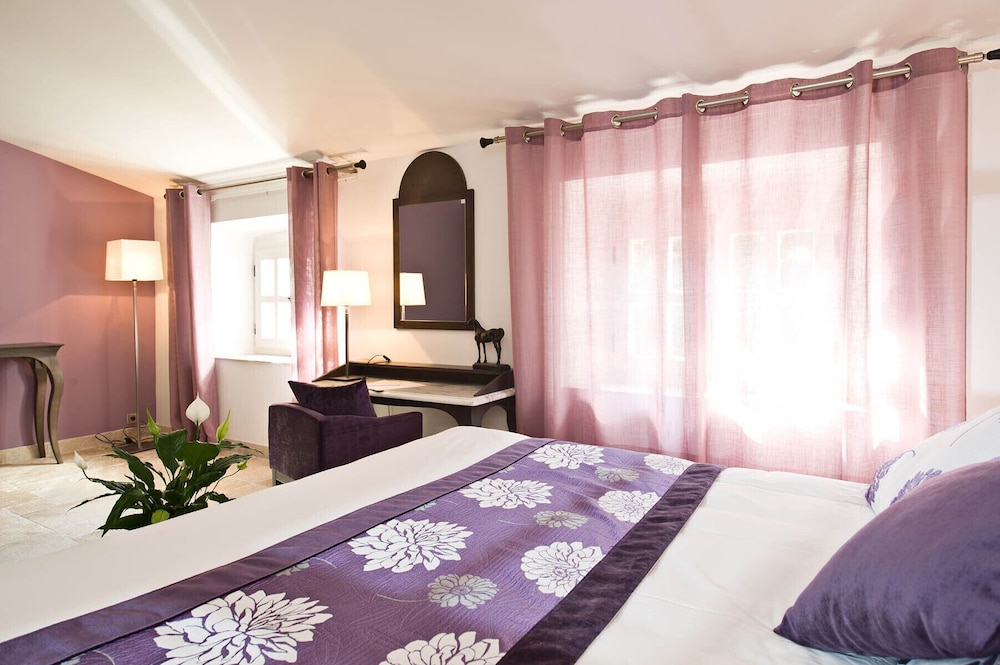 Classic Twin Room - Photo 7