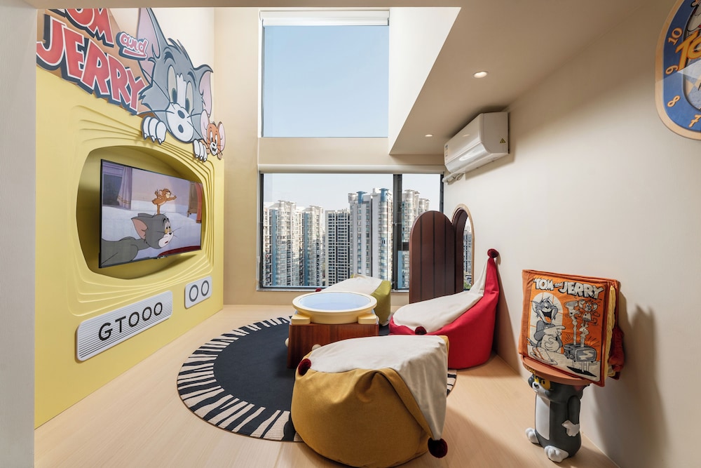 Signature Suite